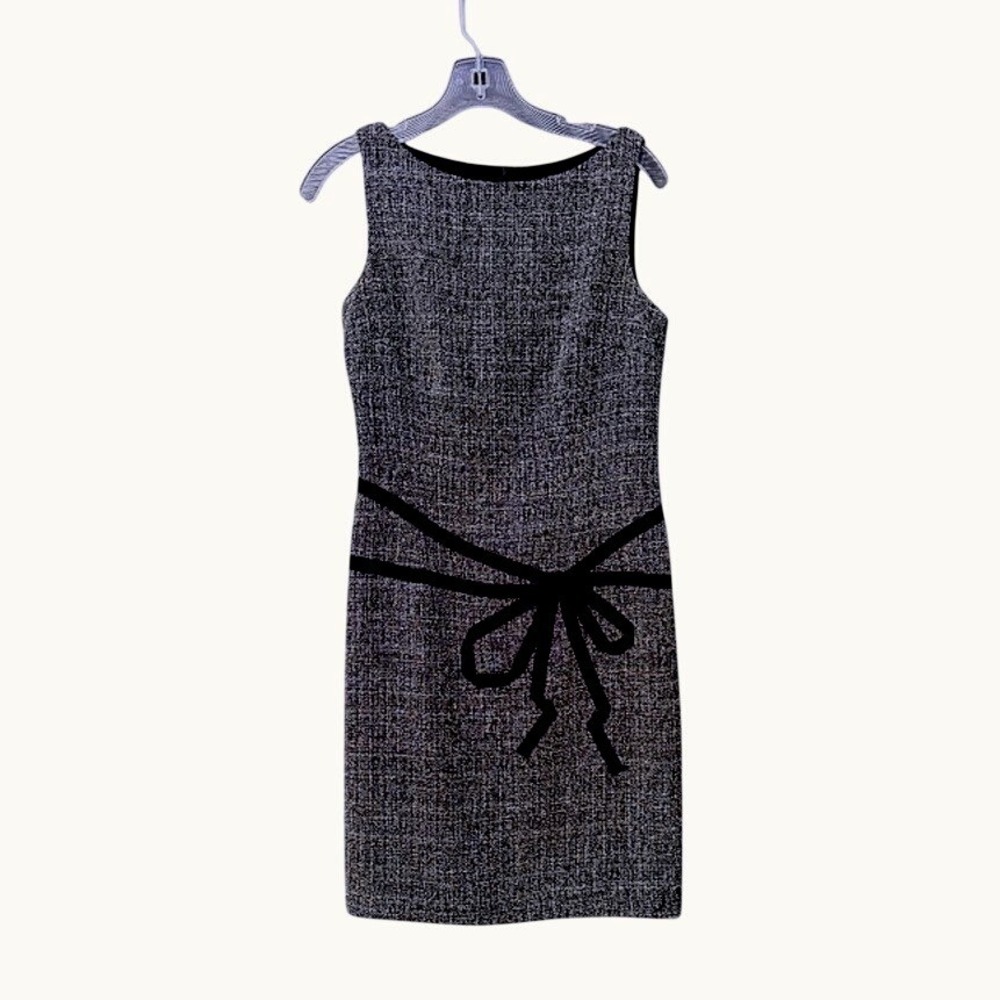 Classic David Meister Sheath Dress with Bow Details - Picture 2 of 7